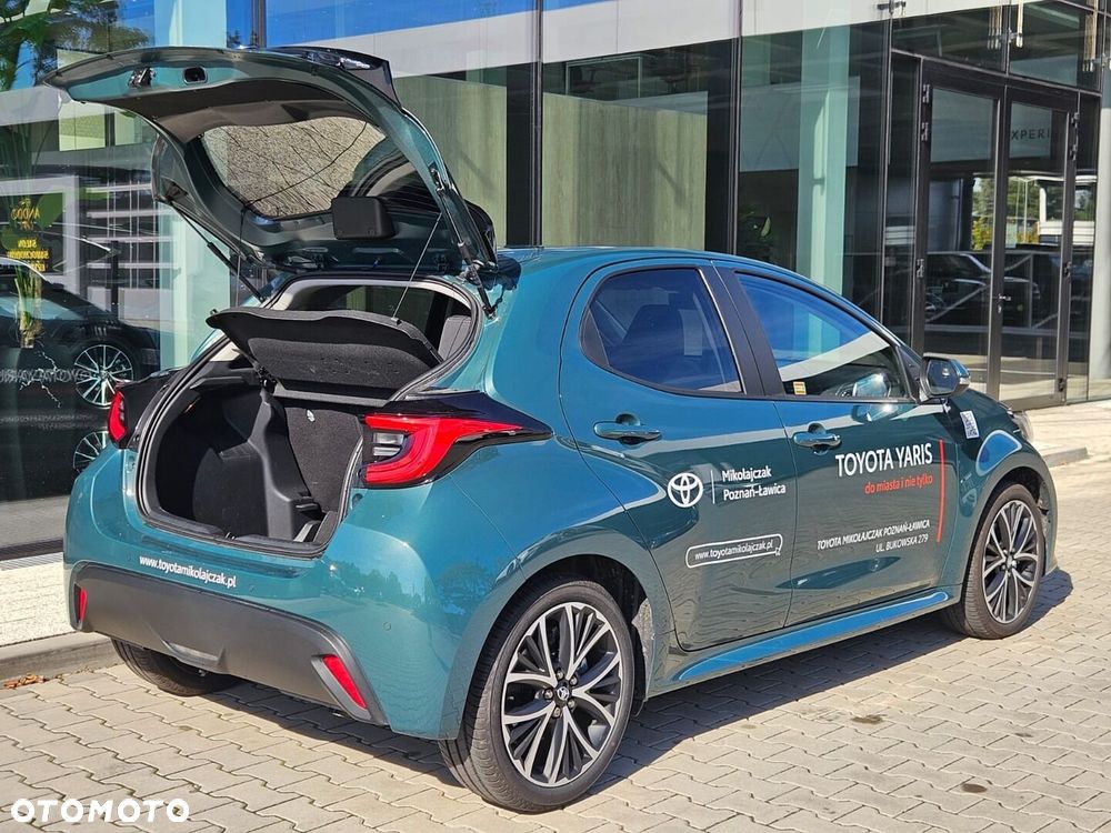 Toyota Yaris Hybrid 1.5 Style - 33