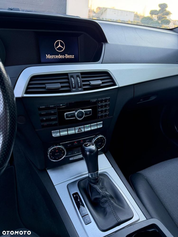 Mercedes-Benz Klasa C 200 (BlueEFFICIENCY) 7G-TRONIC Avantgarde - 15