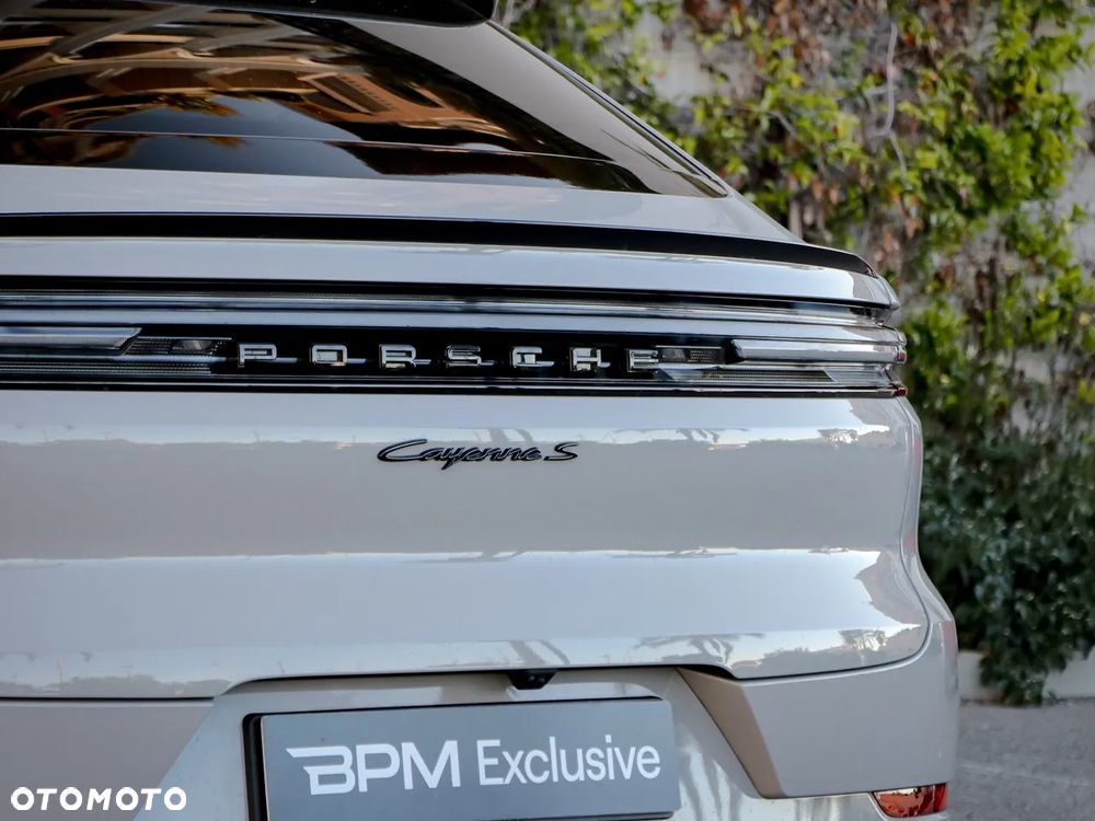 Porsche Cayenne S E-Hybrid PHEV - 12