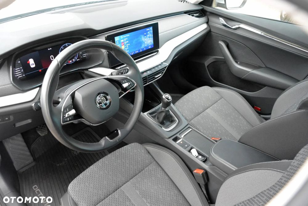 Skoda Octavia 1.5 TSI ACT Style - 11