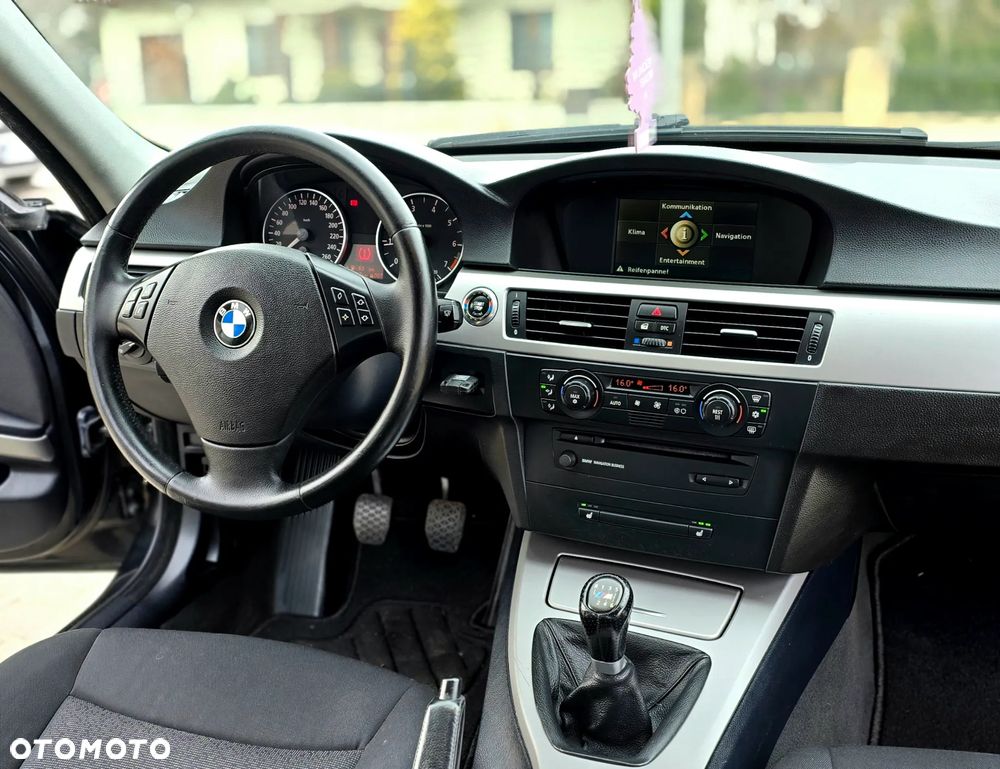 BMW Seria 3 - 24