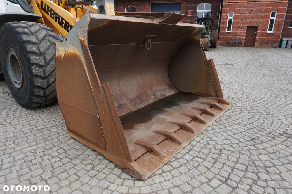 Liebherr L566 XPower - 8