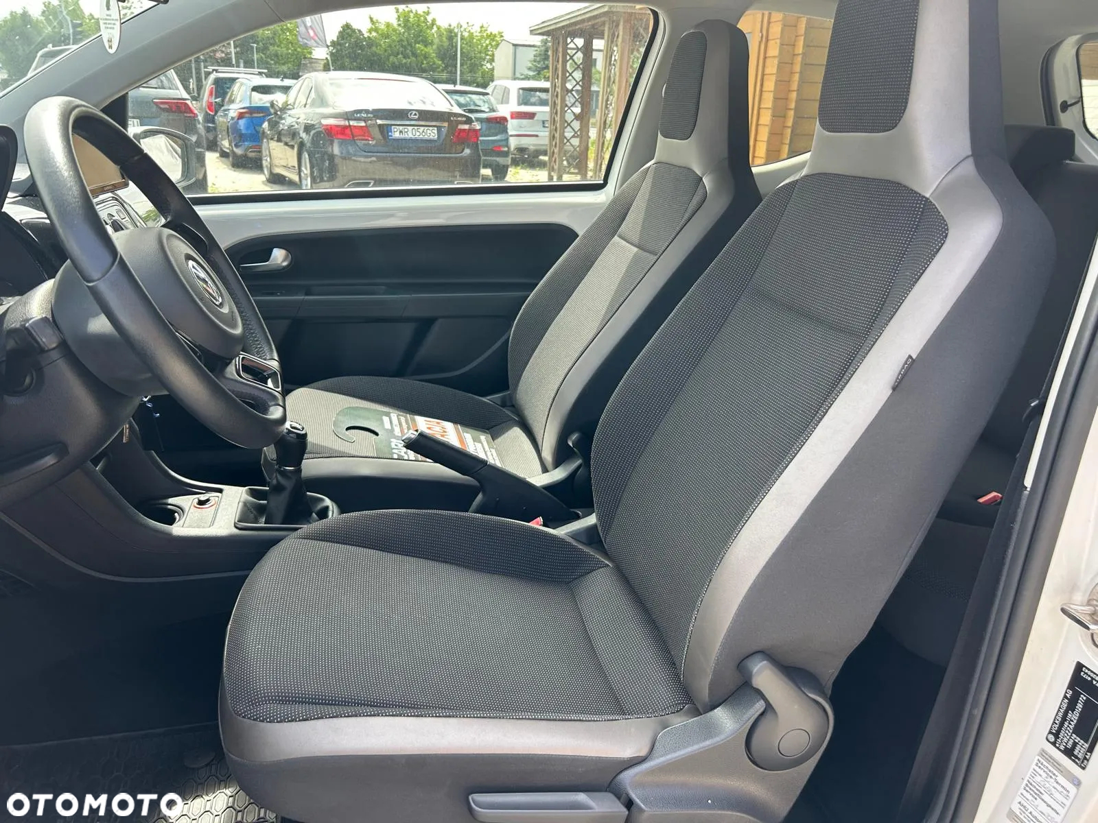 Volkswagen up! 1.0 take CityLine - 12