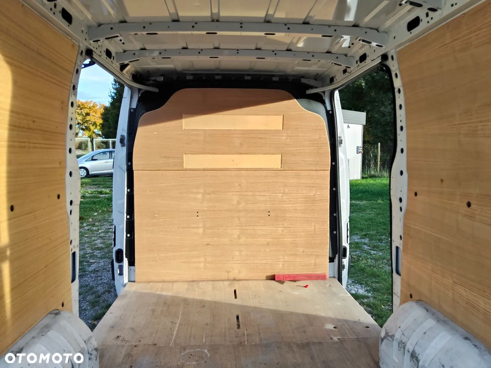 Opel Movano - 11