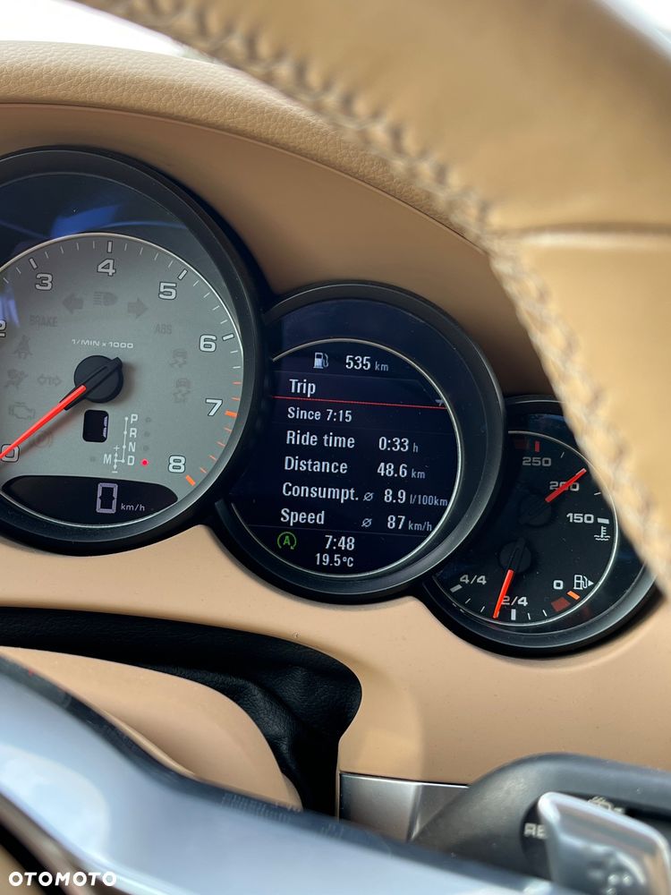 Porsche Cayenne S Platinum Edition - 35