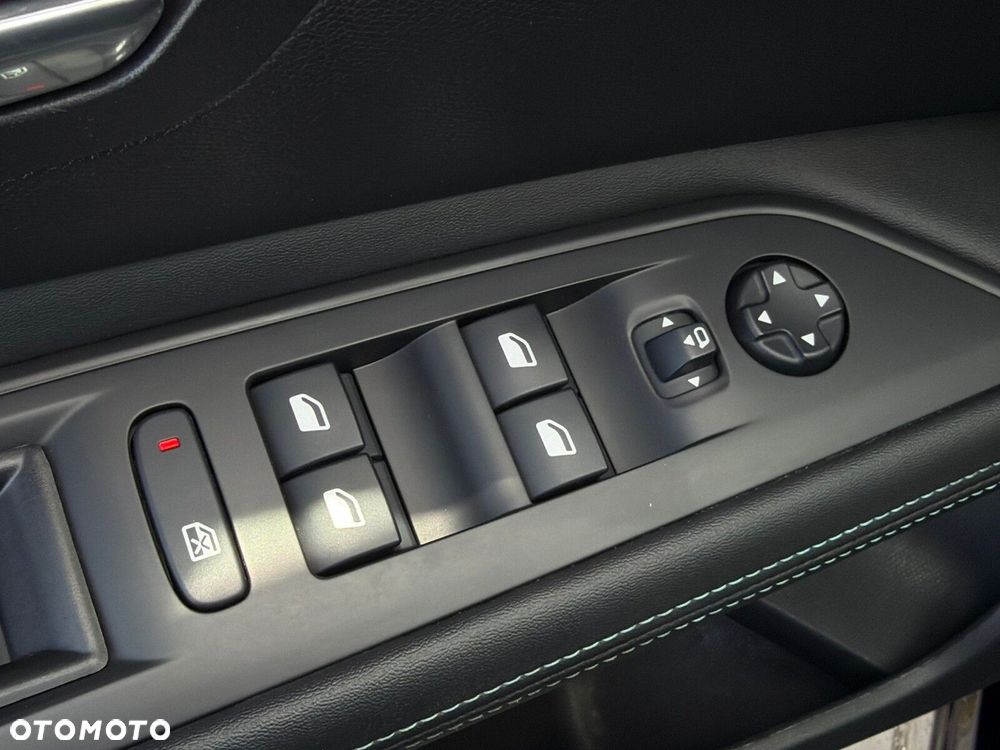 Peugeot 3008 1.5 BlueHDi Allure Pack S&S EAT8 - 15