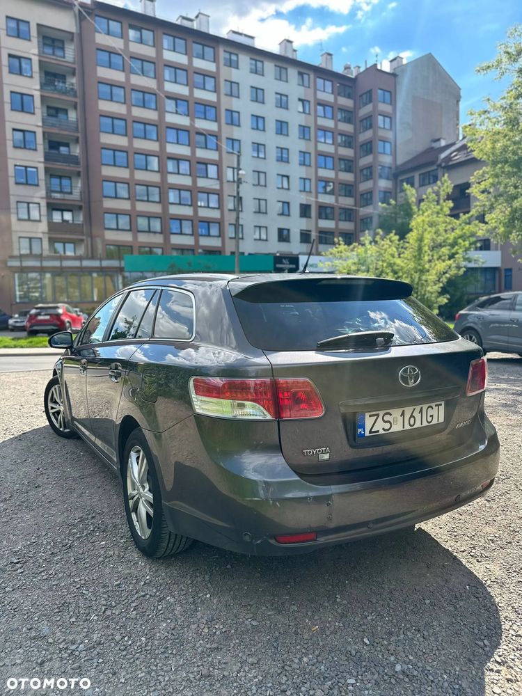 Toyota Avensis 2.2 D-CAT Prestige - 10