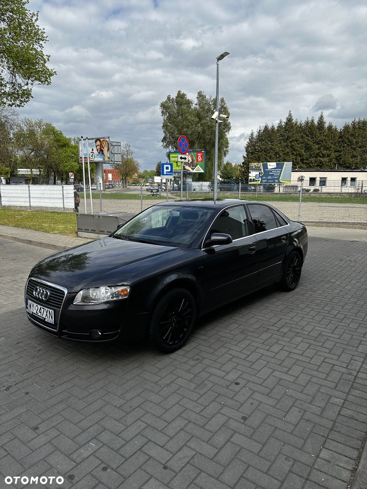 Audi A4 Limousine - 3
