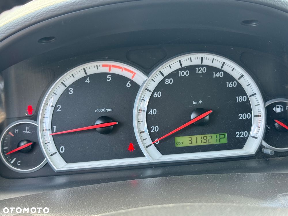 Chevrolet Captiva 2.0 d LT medium 5os - 28