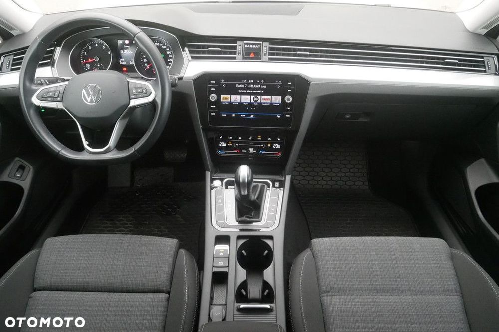 Volkswagen Passat 2.0 TSI Business DSG - 8