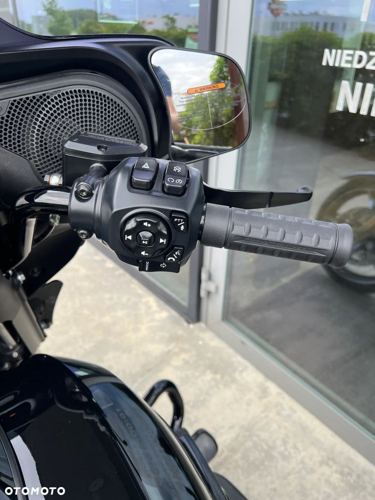 Harley-Davidson Touring Street Glide - 7