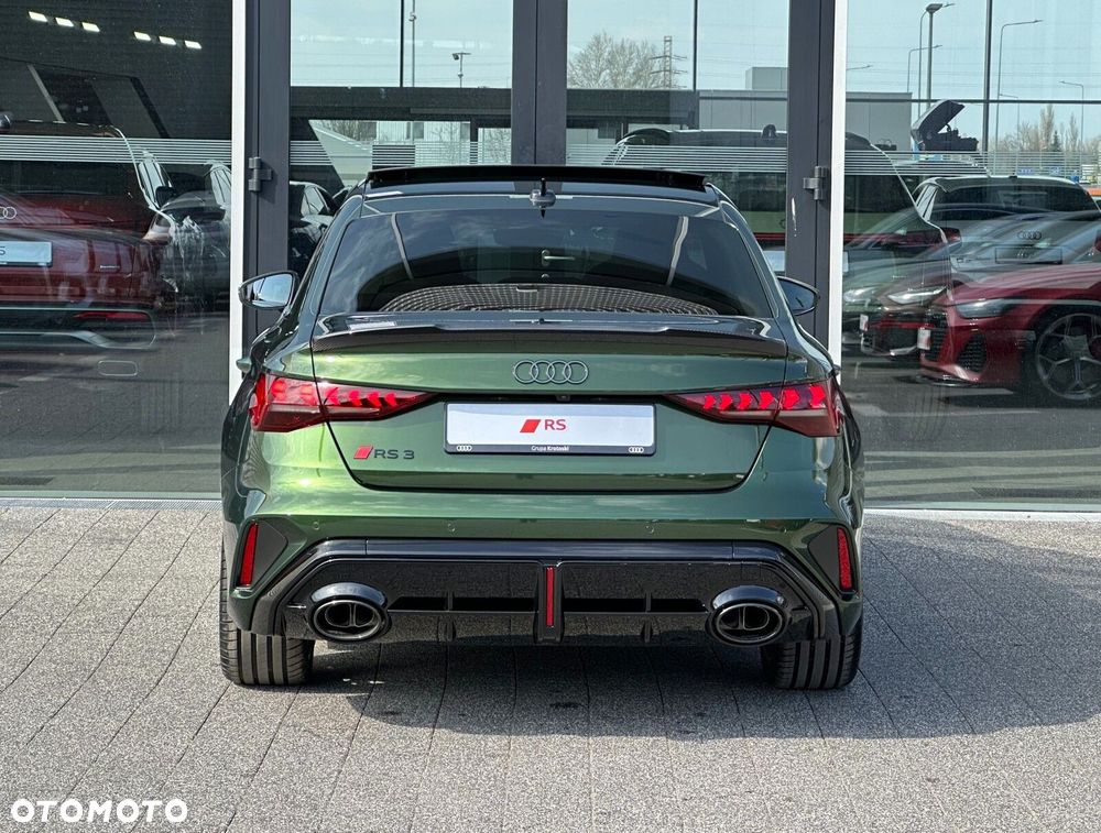 Audi RS3 Limousine - 8