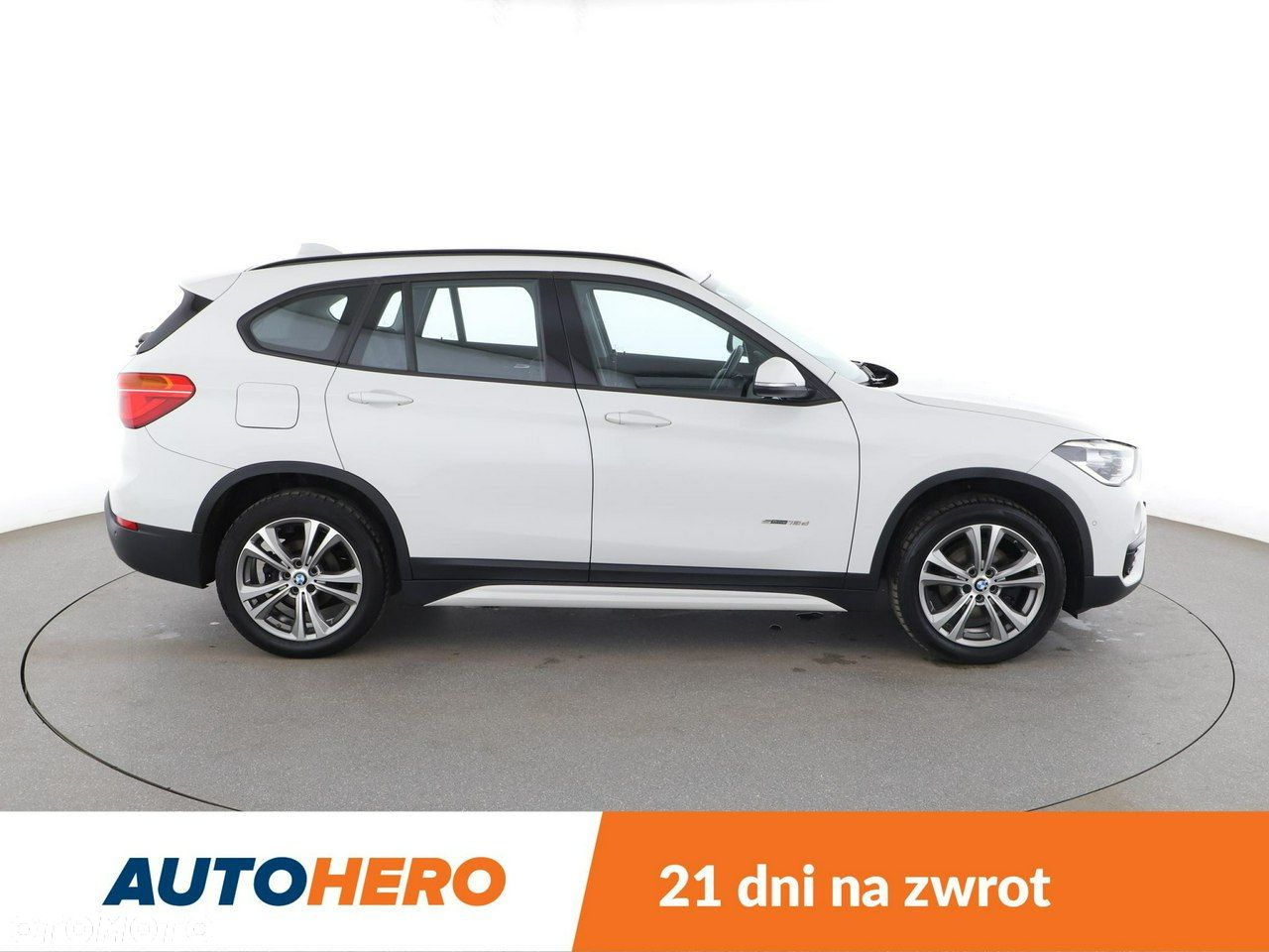 BMW X1 sDrive18d Sport Line - 9