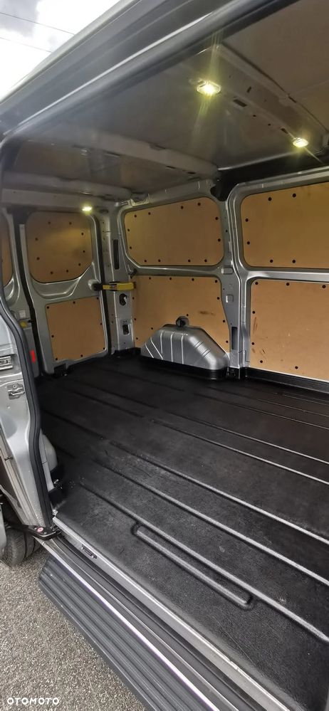 Ford Transit Custom - 21