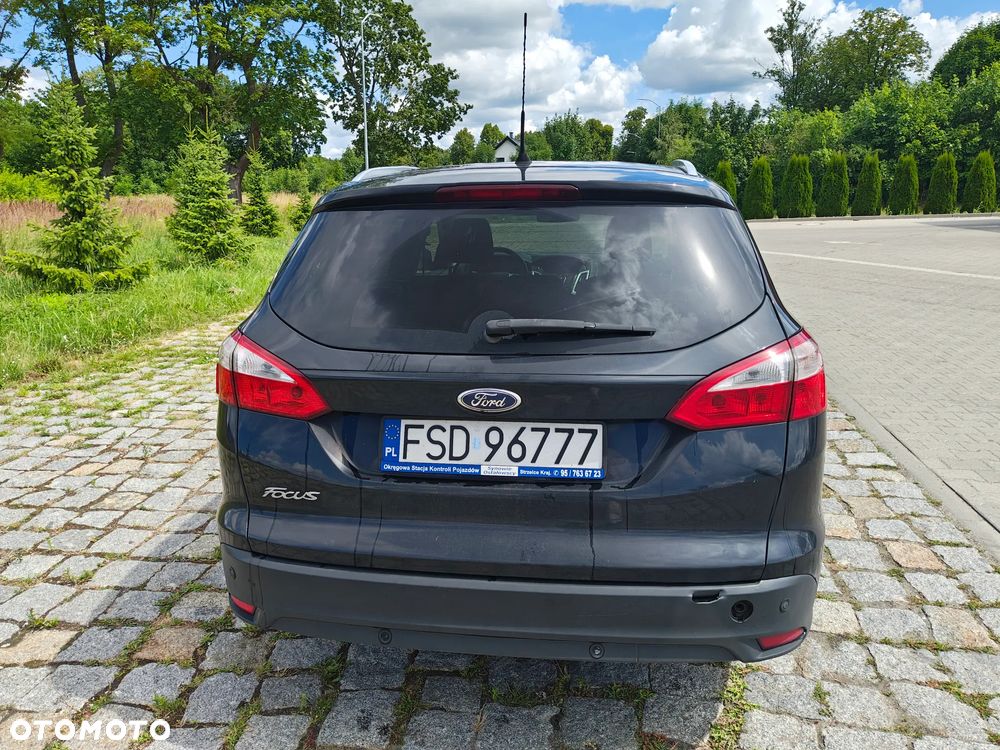 Ford Focus 1.6 TDCi DPF Champions Edition - 6