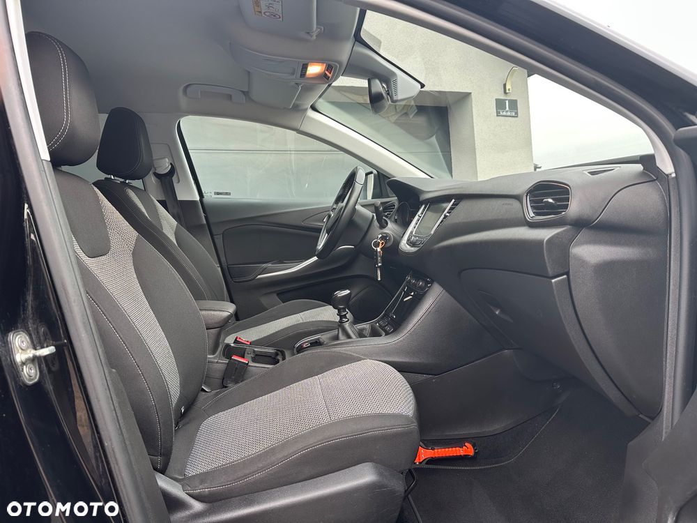 Opel Grandland X 1.6 D Start/Stop Dynamic - 17