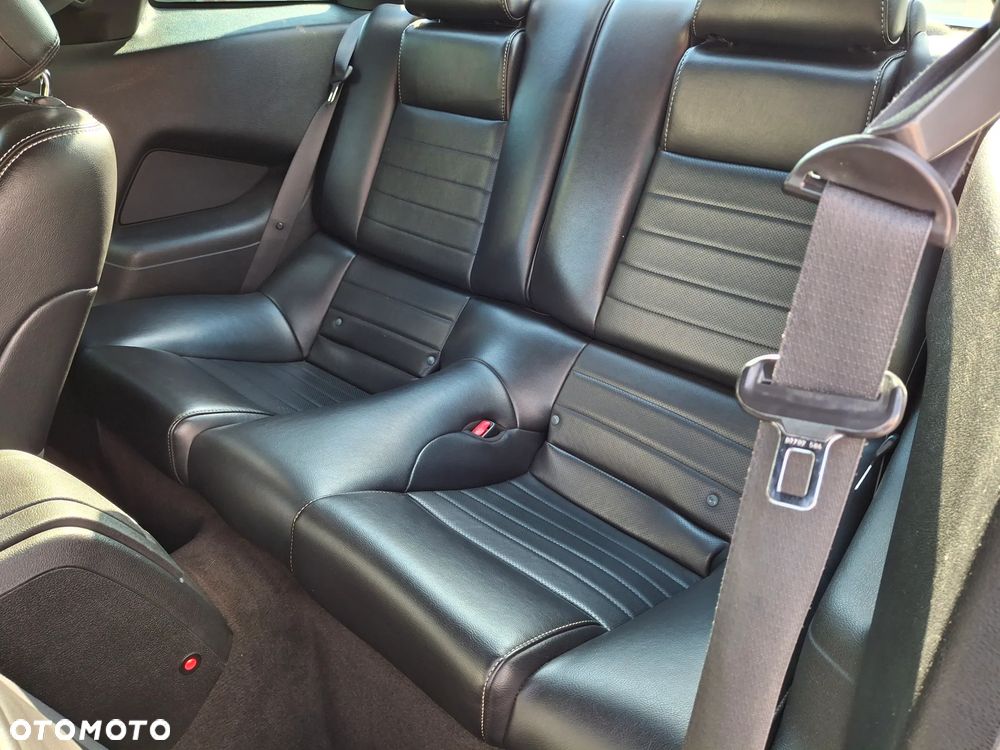 Ford Mustang 3.7 V6 Premium - 8