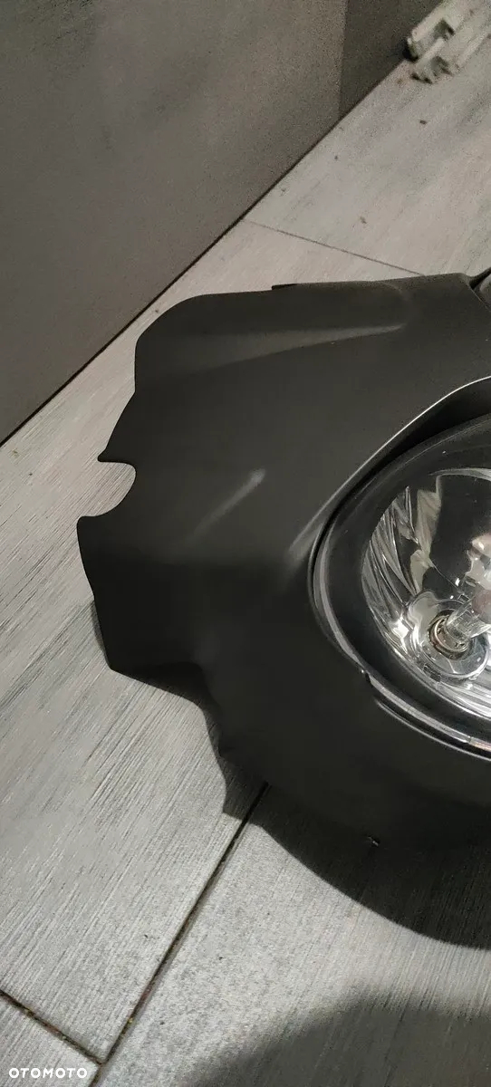 MOTO GUZZI Stelvio Lampa przód reflektor Czasza Owiewka - 9