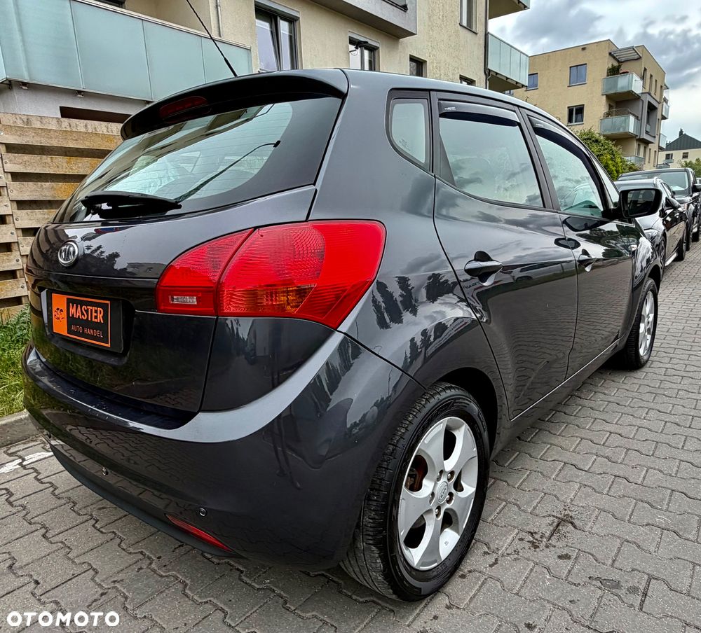 Kia Venga 1.6 L - 17