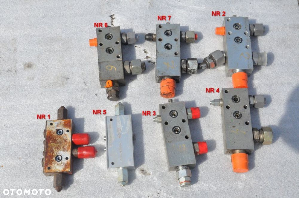 ZAMEK HYDRAULICZNY MANITOU - 1