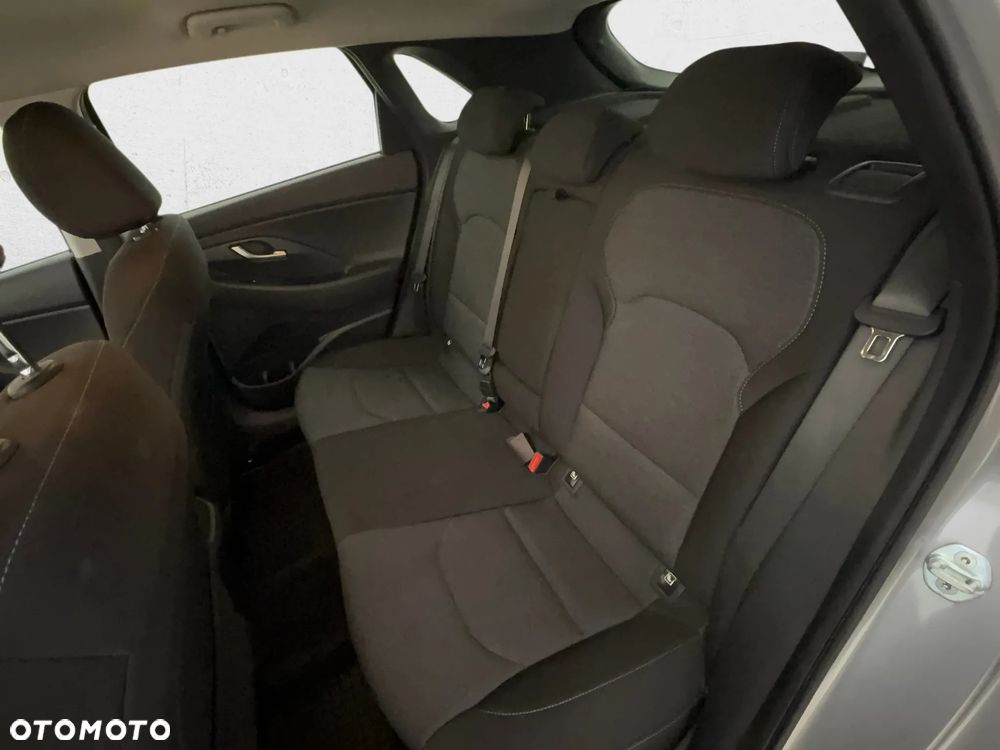 Hyundai i30 1.5 DPI Smart - 17
