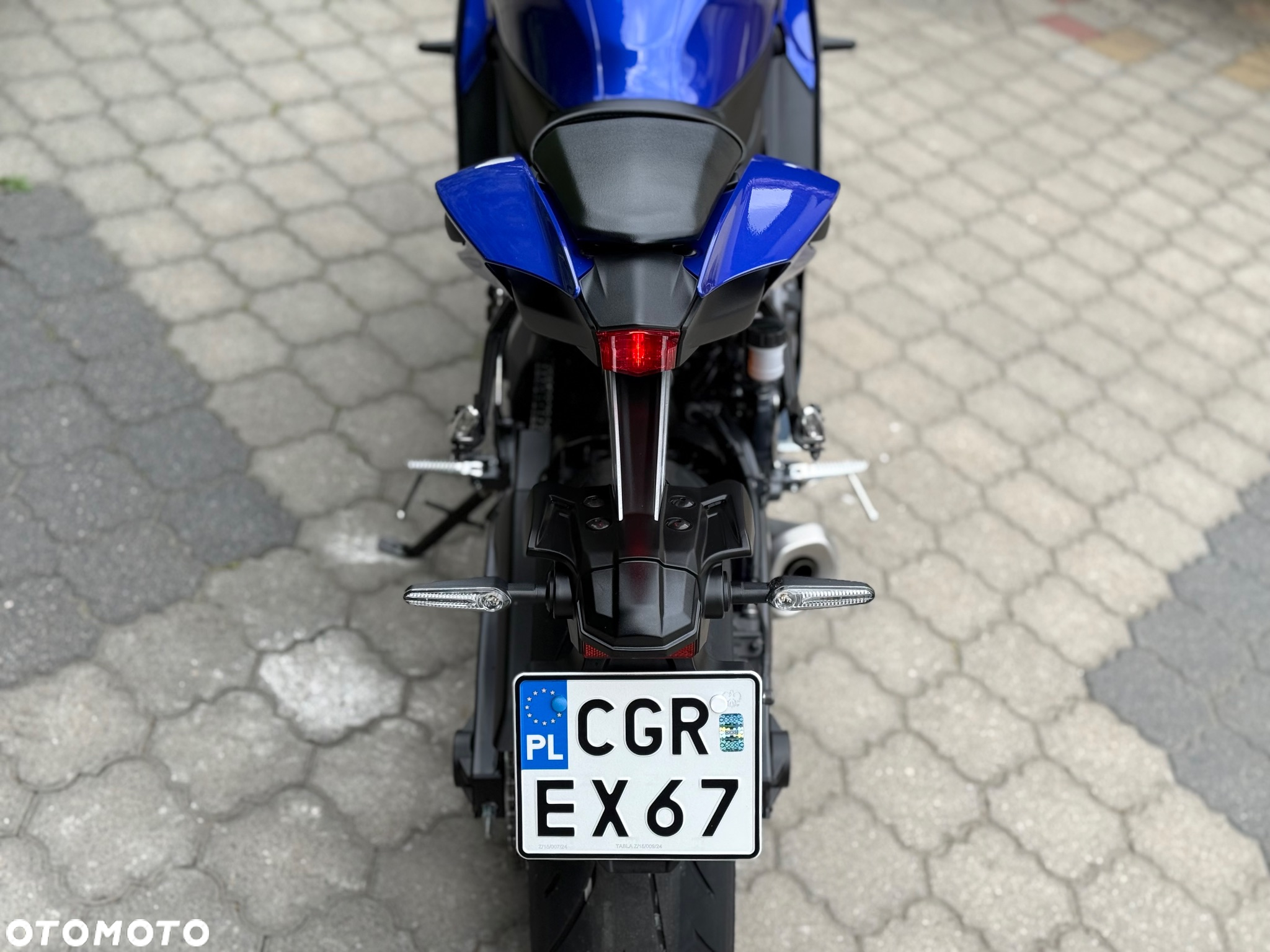 Yamaha R7 - 20