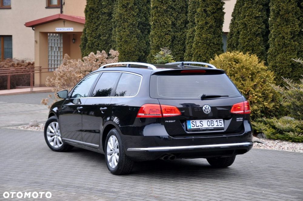 Volkswagen Passat - 14
