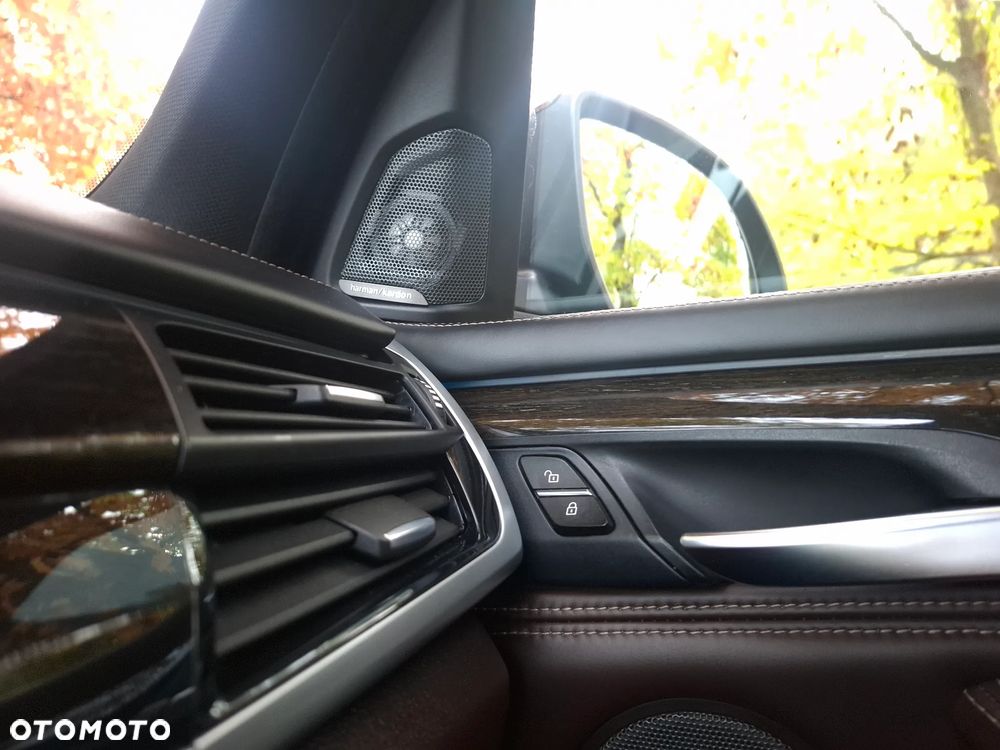 BMW X5 xDrive40d - 33