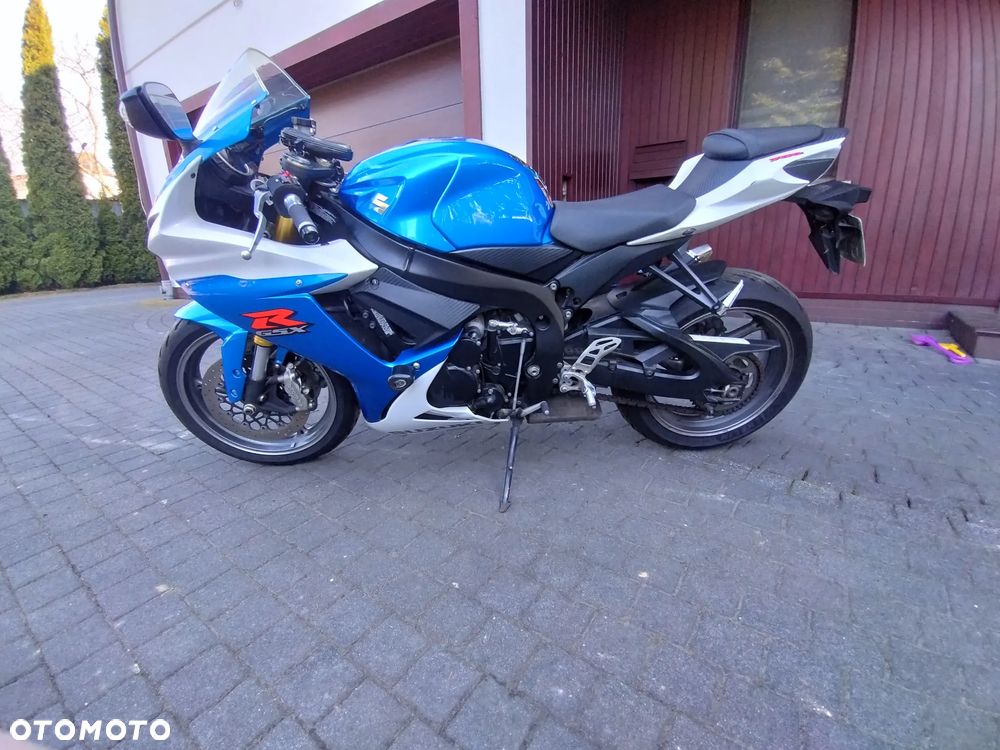Suzuki GSX-R - 4