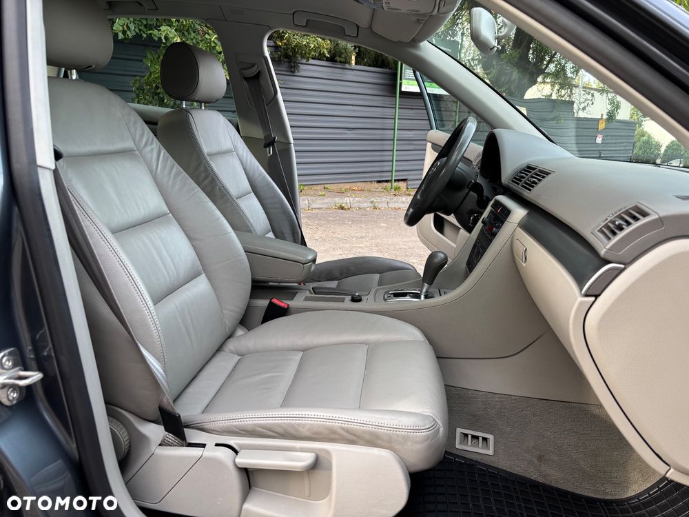 Audi A4 Limousine - 21