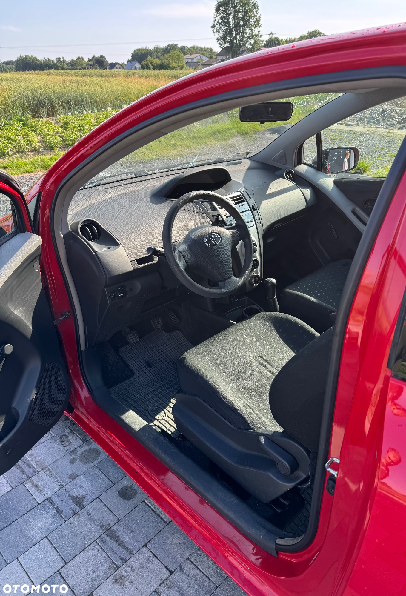 Toyota Yaris 1.3 Sol - 4