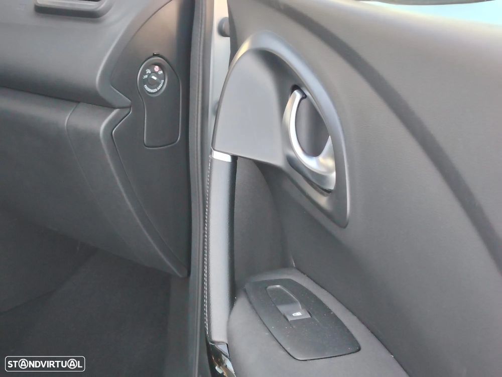 Renault Kadjar 1.3 TCe Intens EDC - 21