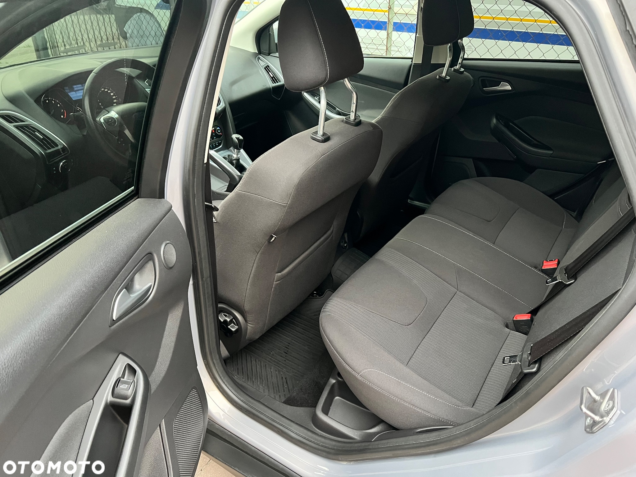Ford Focus 1.6 EcoBoost Titanium - 11