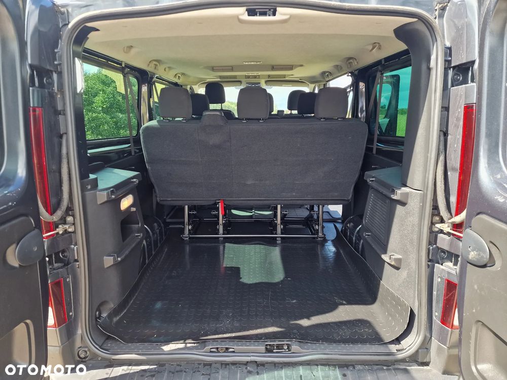 Renault Trafic 2.0 dCi - 16