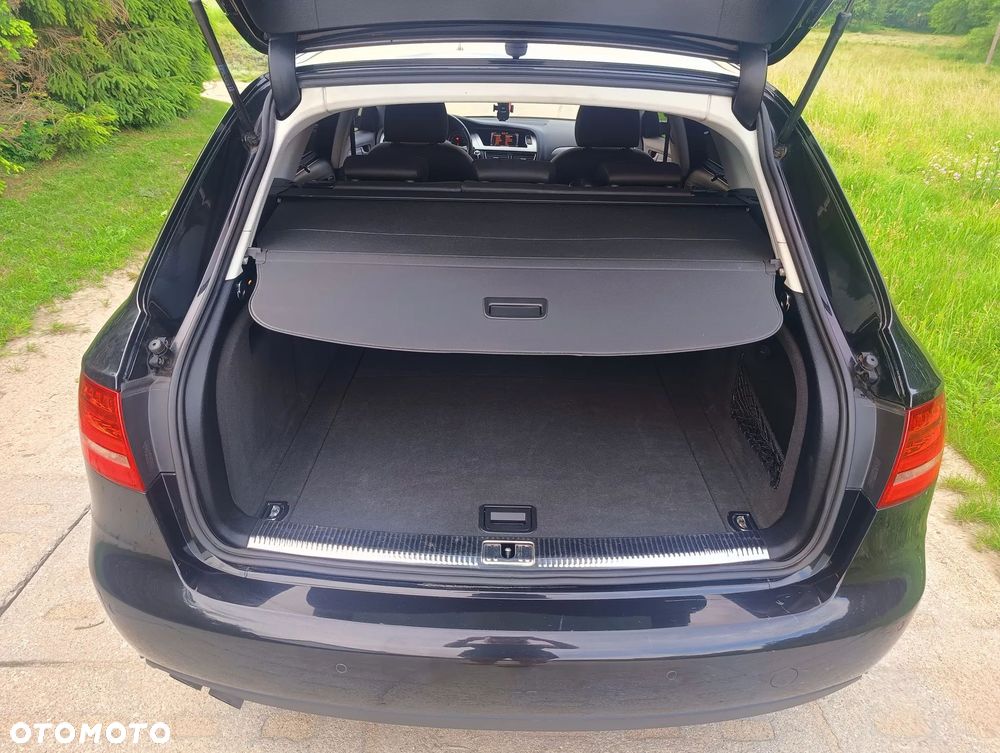 Audi A4 Avant 2.0 TDI DPF S line Sportpaket - 28
