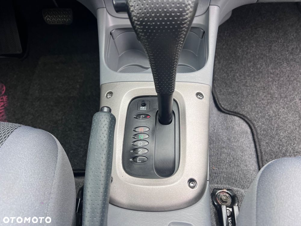 Toyota RAV4 2.0 VVT-i 4x4 - 14