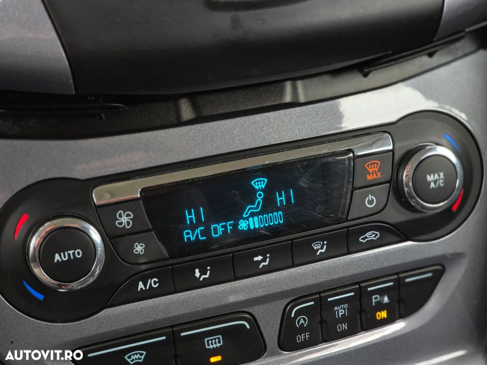 Ford Focus 1.6 TDCI ECOnetic 88g Start-Stopp-System Titanium - 17