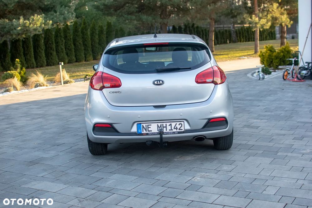Kia Ceed - 22