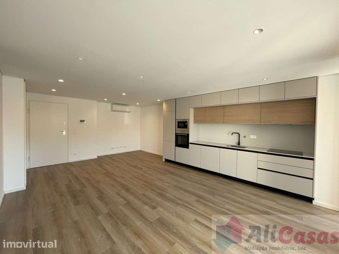 Excelente T2 C/Suite- Cozinha equipada- Novo - Grande imagem: 5/30