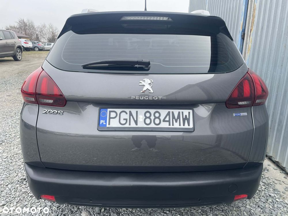Peugeot 2008 1.2 Pure Tech GPF Style S&S - 20
