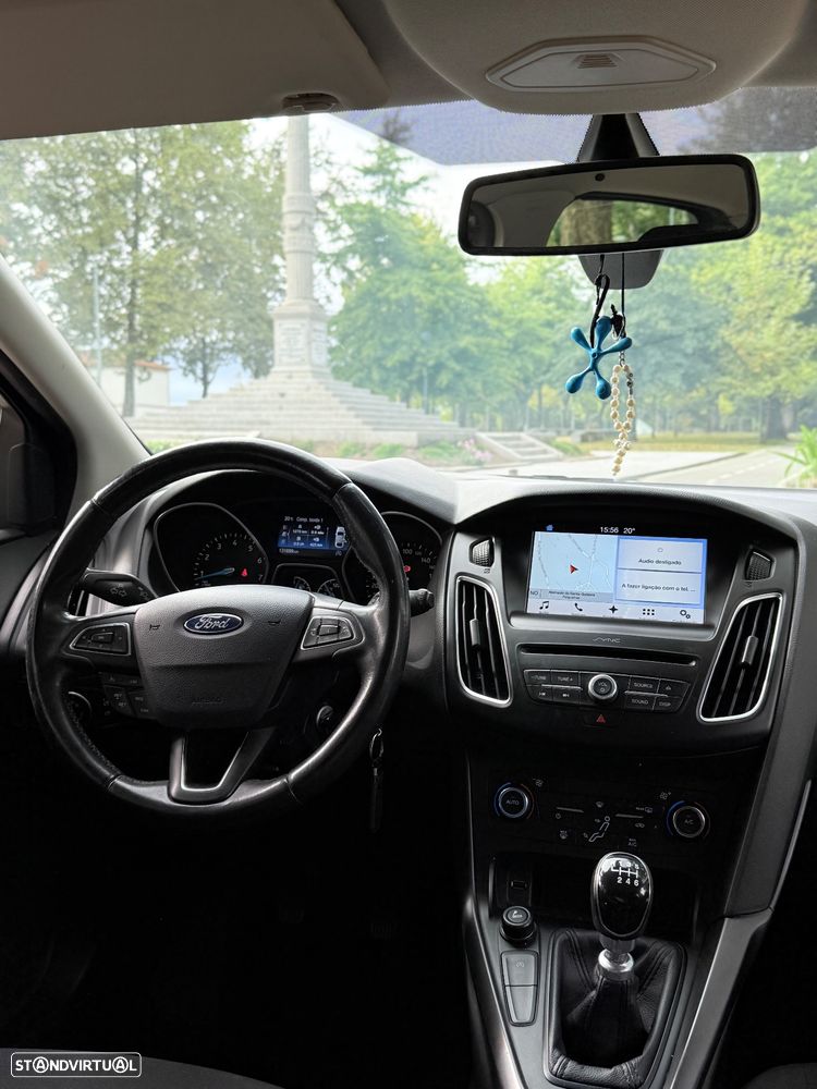 Ford Focus 1.0 SCTi Titanium - 15