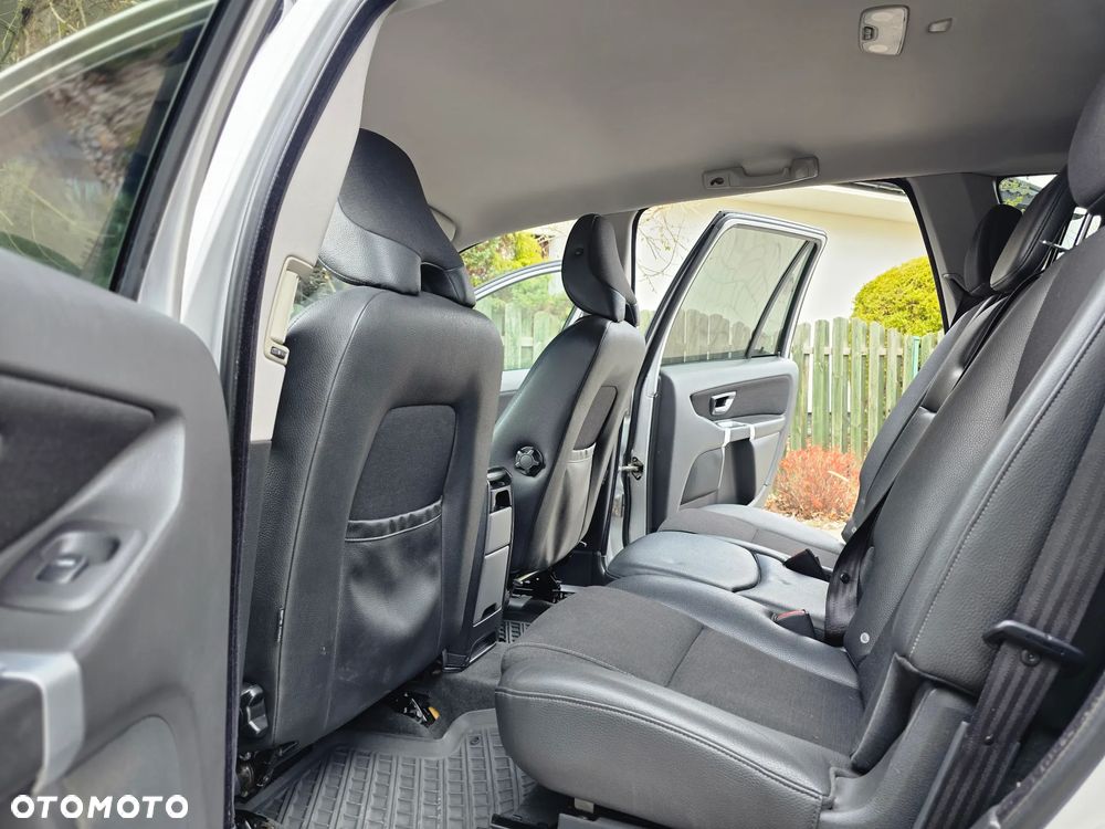 Volvo XC 90 2.4 D5 Kinetic - 19