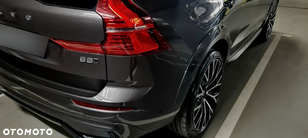 Volvo XC 60 B5 B AWD R-Design - 29