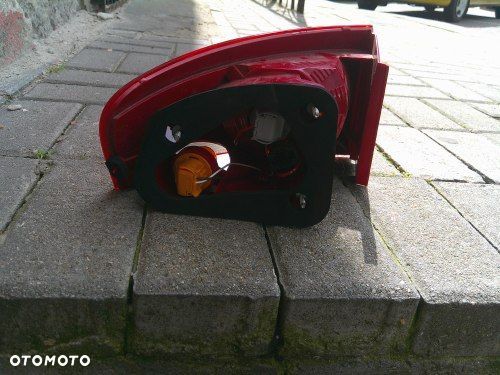 SEAT ALTEA XL PRAWA TYLNA LAMPA ORYGINAŁ EUROPA - 3