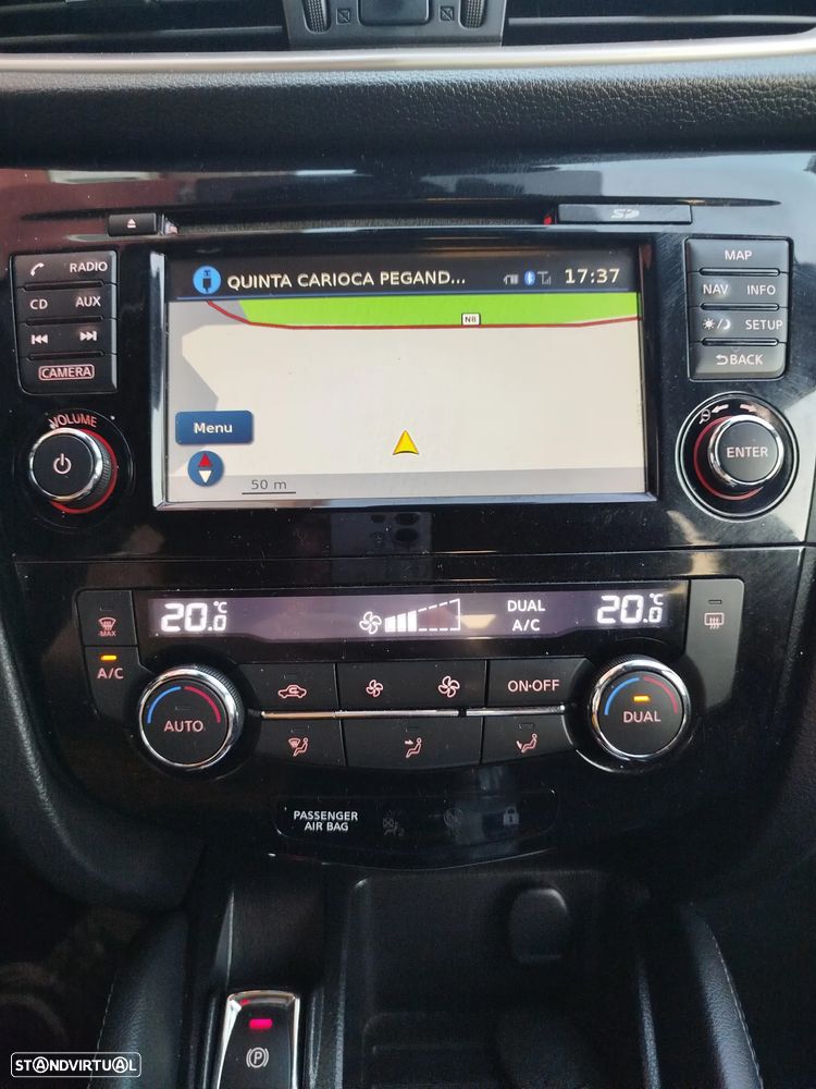 Nissan Qashqai 1.5 dCi N-Connecta 18 - 22
