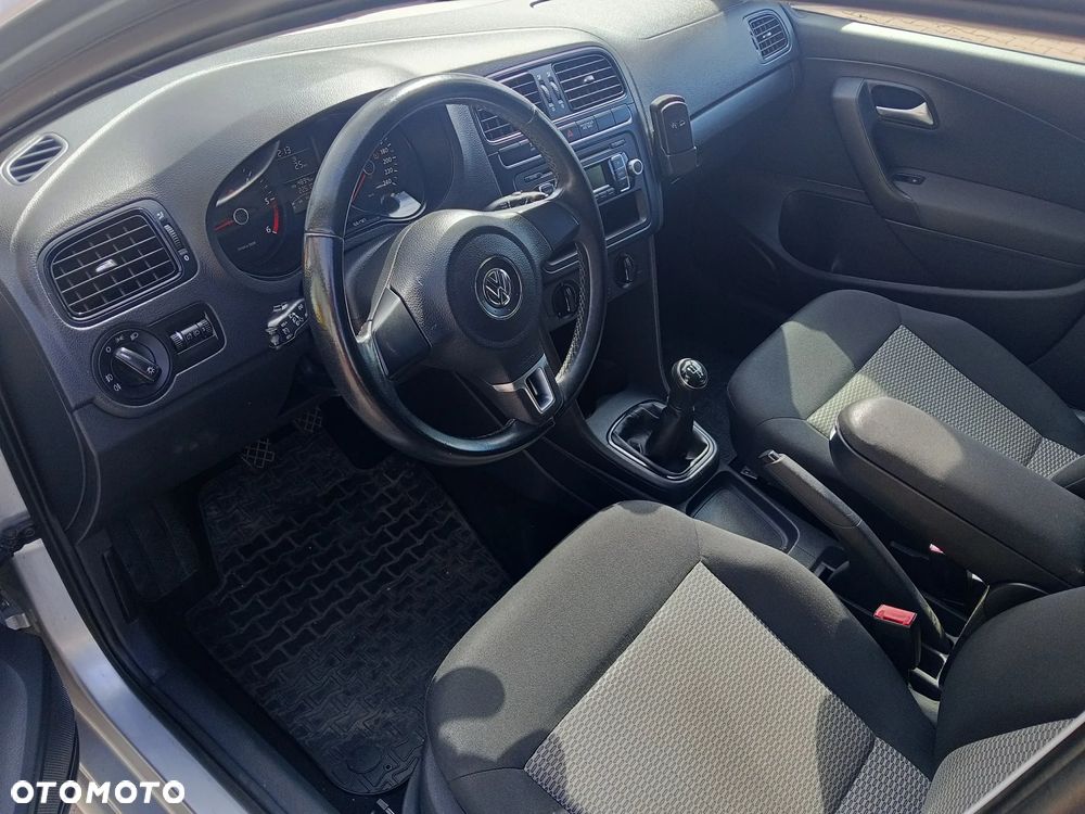 Volkswagen Polo - 7