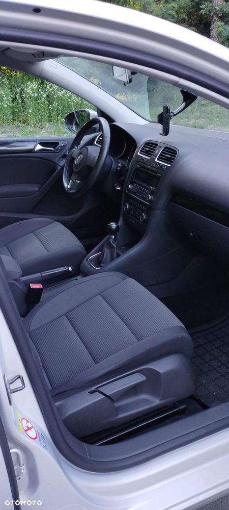Volkswagen Golf 1.2 TSI BMT Comfortline - 8