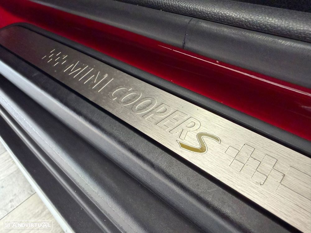 MINI Countryman Cooper SE ALL4 Auto - 24