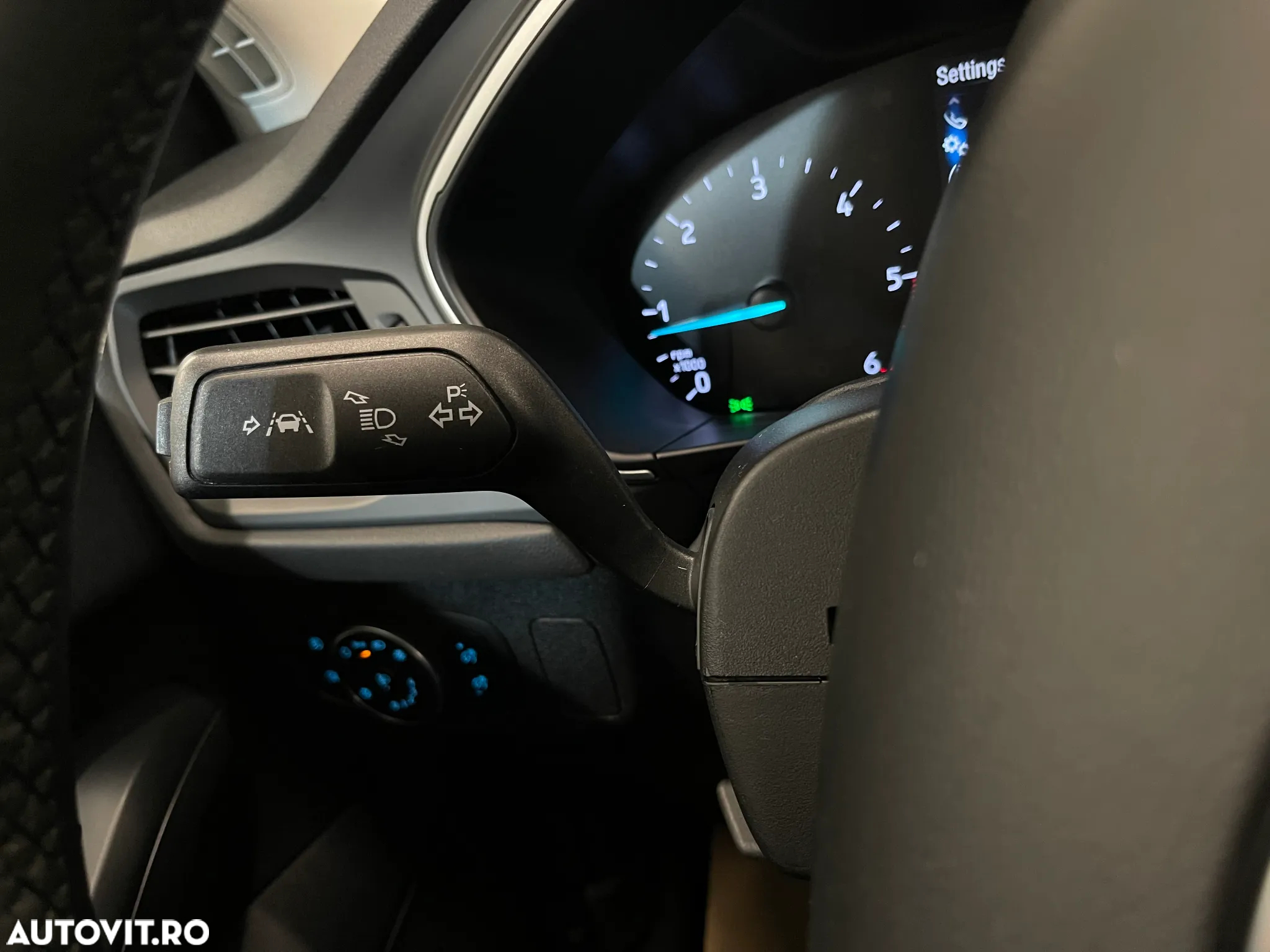 Ford Focus 1.5 EcoBlue Titanium X - 28