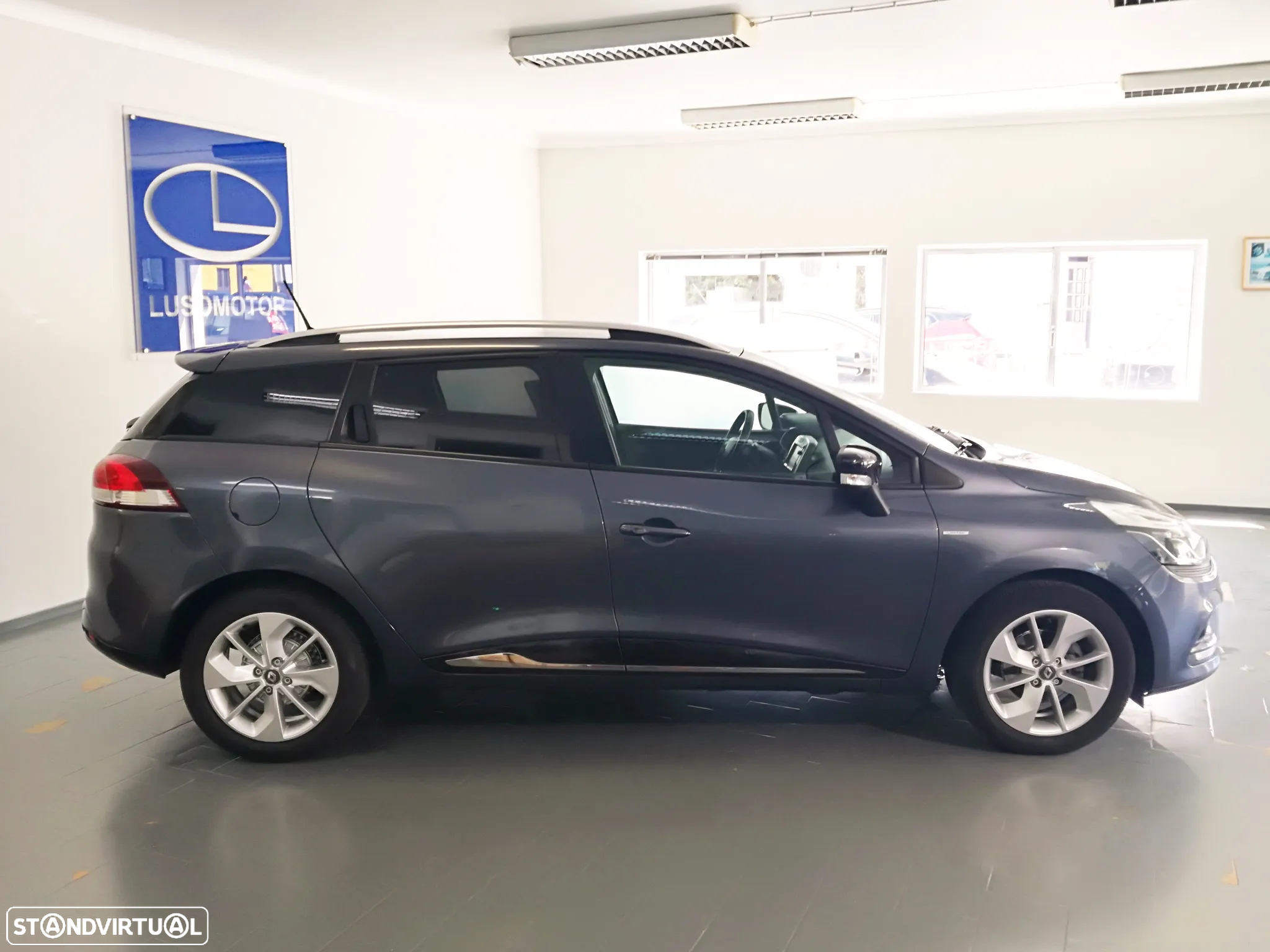 Renault Clio Sport Tourer 1.5 dCi Limited - 4